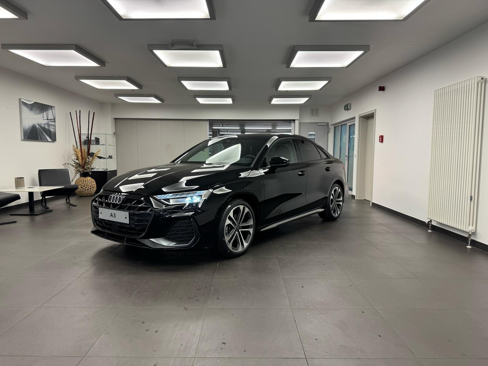 Audi A3 Limousine S line 35 TFSI 150 CV / 110 kW S tronic — 1