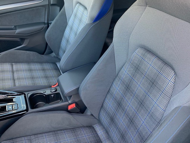 Volkswagen Golf GTE BLACK STYLE 177CV DSG6 — 2