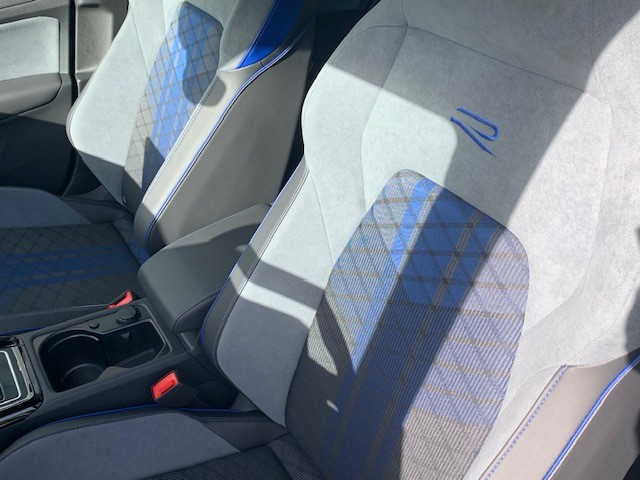 Volkswagen Golf R 2.0TSI 333CV DSG7 4MOTION — 2
