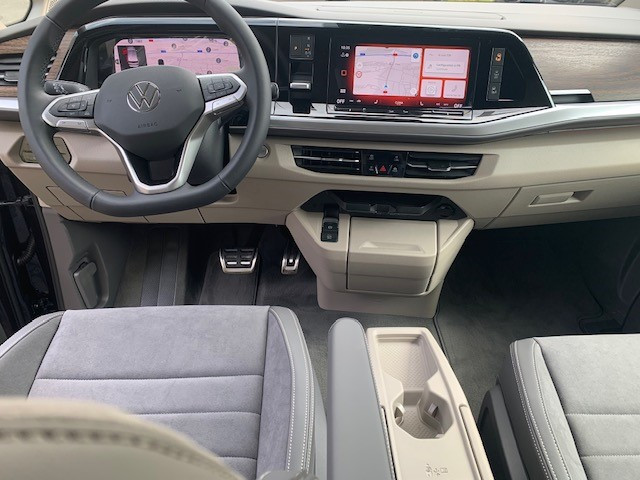 Volkswagen T7 Multivan STYLE CP 2.0TDI 150CV DSG7 — 4