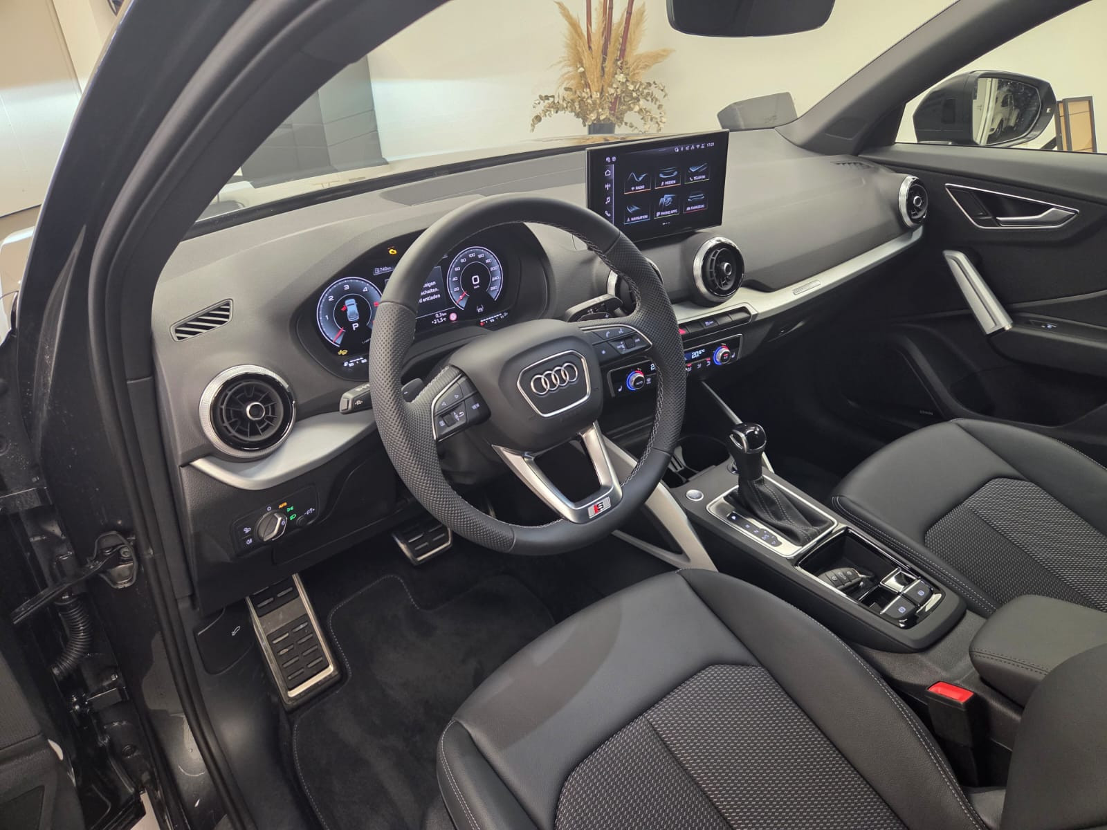 Audi Q2 S line 35 TDI 150 CH / 110 KW S tronic — 4