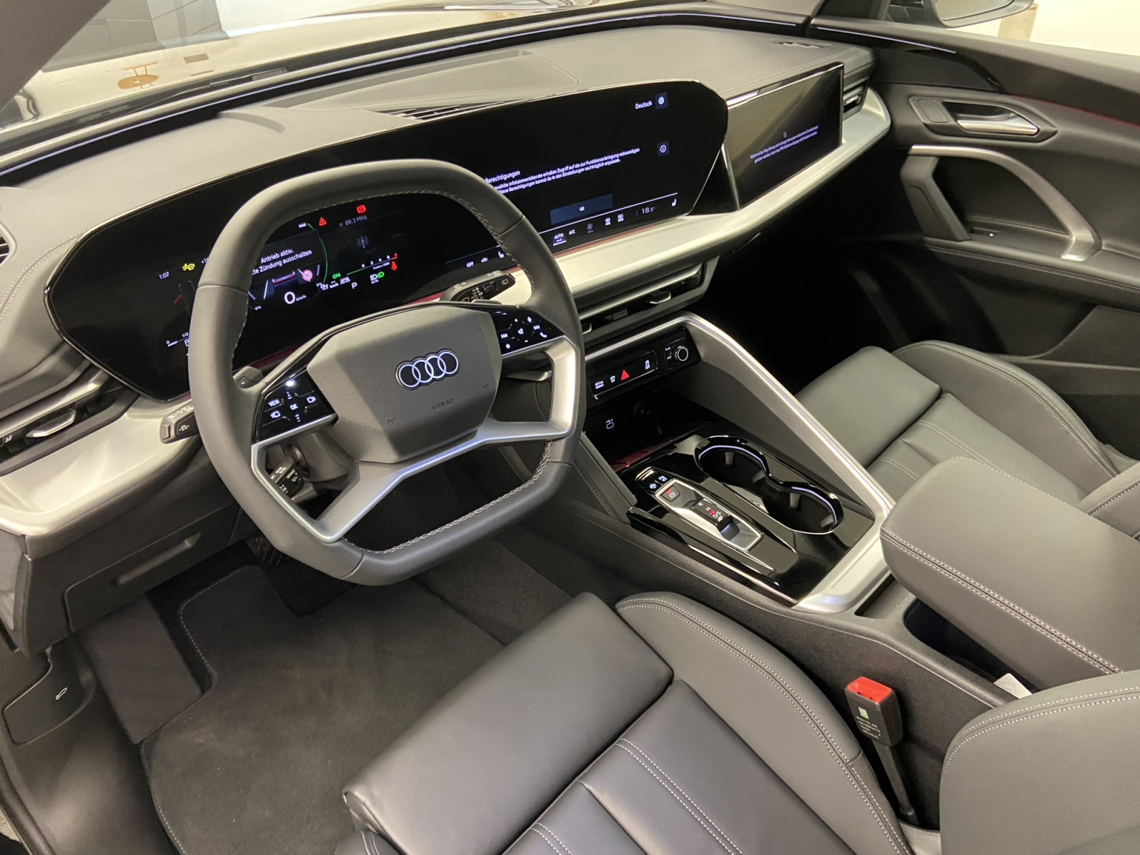 Audi Q5 SUV e-hybrid 299 CH / 220 KW quattro S tronic — 4