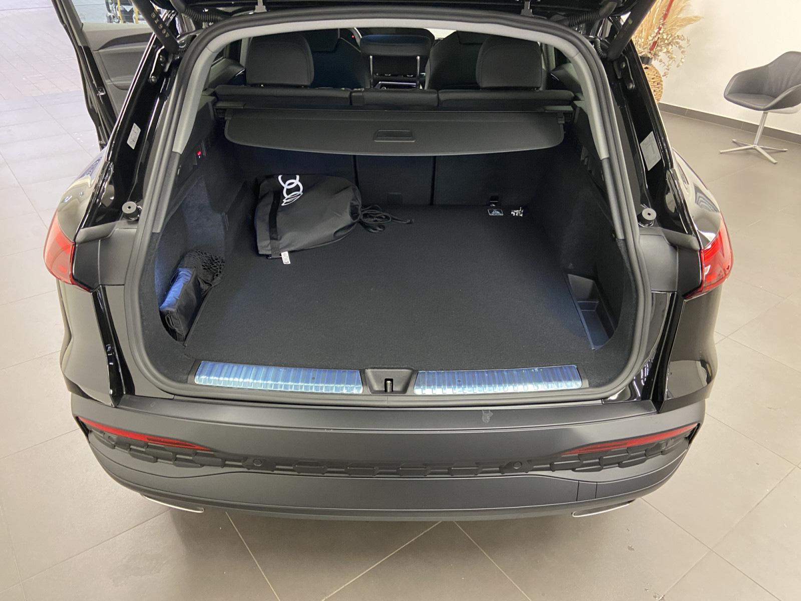 Audi Q5 SUV e-hybrid 299 CH / 220 KW quattro S tronic — 8