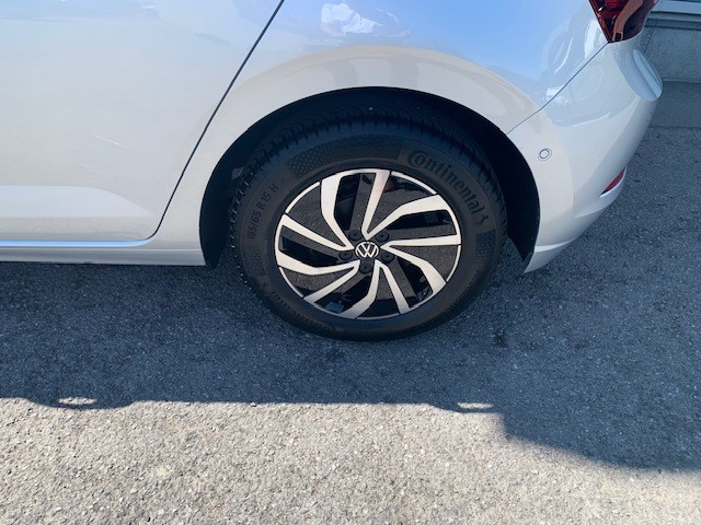Volkswagen Polo LIFE 1.0TSI 95CV DSG7 — 4